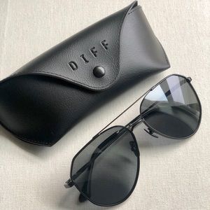 New, never worn DIFF Dash aviator style sunglasses
